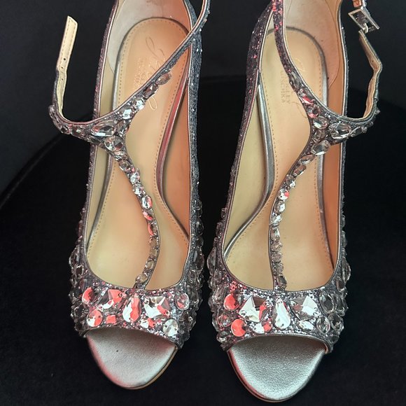 Jeweled Badgley Mischka Silver Heels - Picture 1 of 5